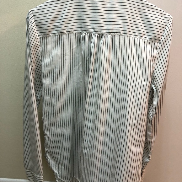 Button up shirt - Picture 6 of 6